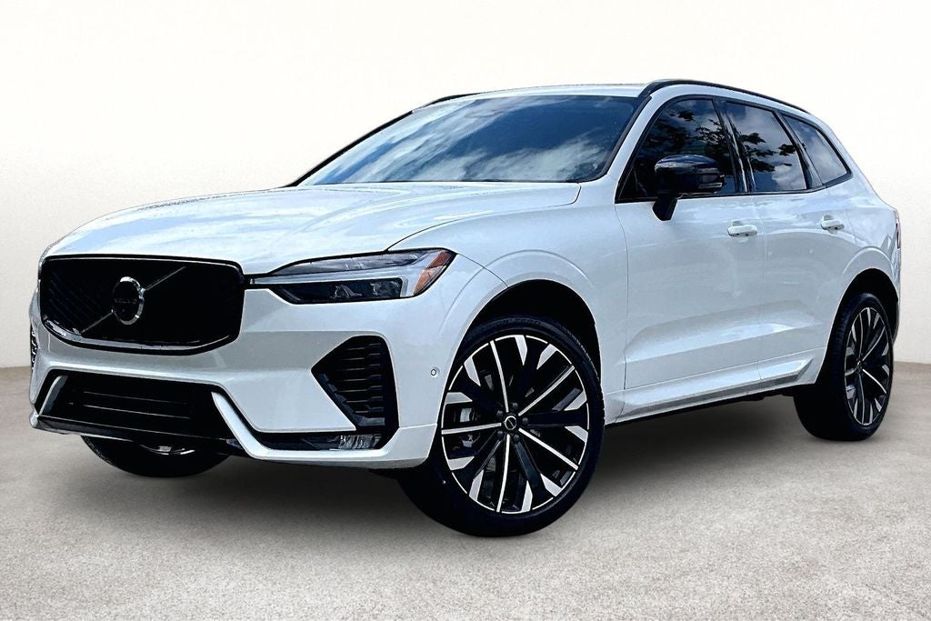 2026 Volvo XC60 B5 Ultra