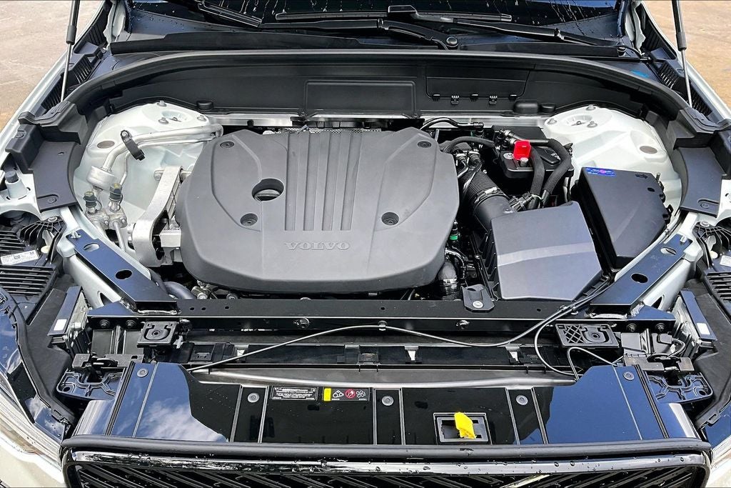 2026 Volvo XC60 B5 Ultra