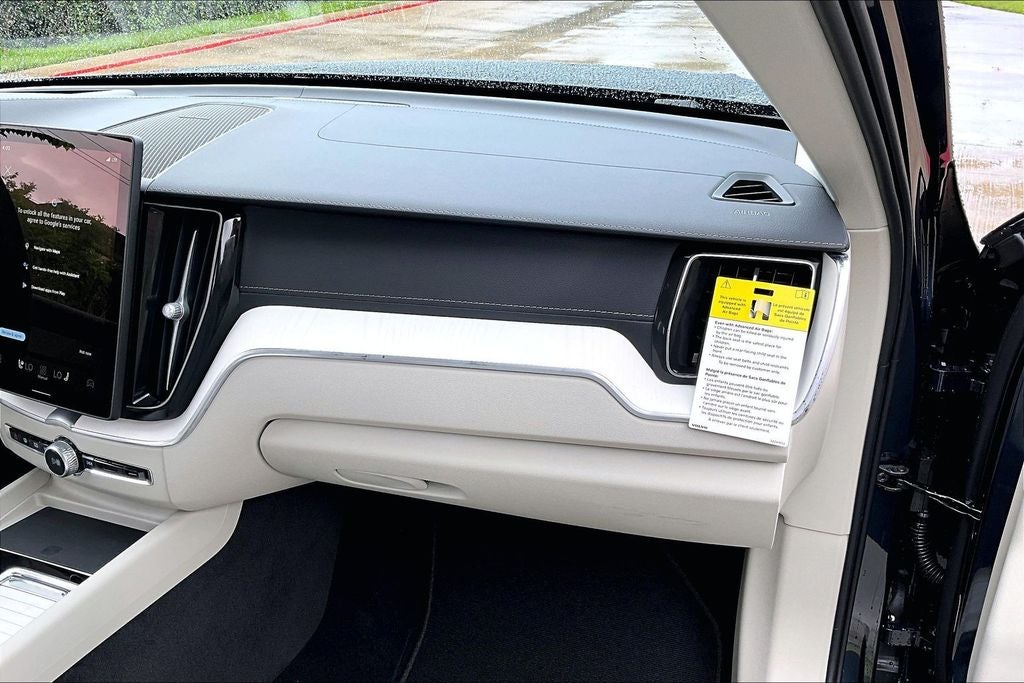 2026 Volvo XC60 B5 Ultra