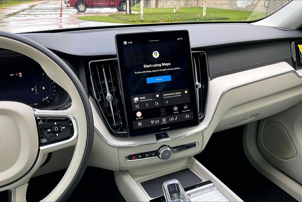2026 Volvo XC60 B5 Ultra