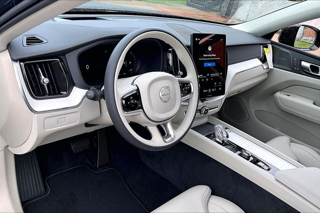 2026 Volvo XC60 B5 Ultra