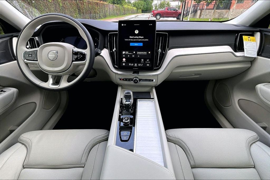 2026 Volvo XC60 B5 Ultra