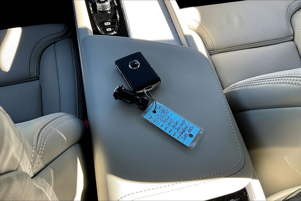 2026 Volvo XC60 B5 Ultra