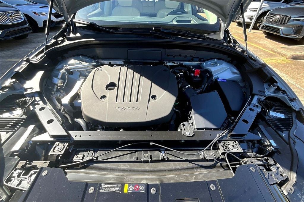 2026 Volvo XC60 B5 Ultra