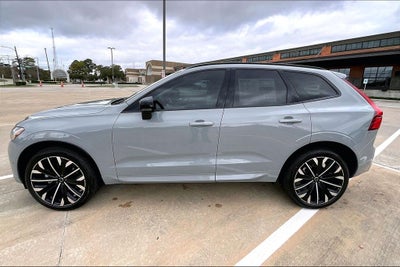 2026 Volvo XC60 B5 Ultra