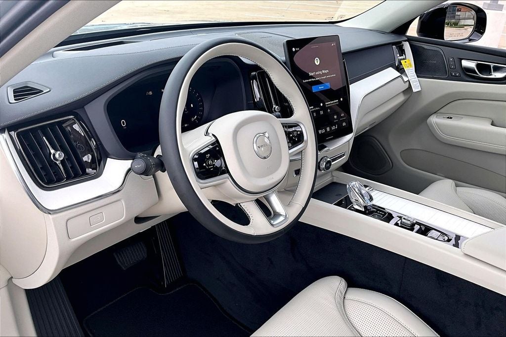 2026 Volvo XC60 B5 Ultra