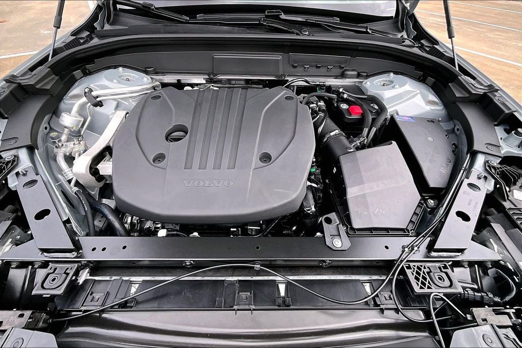 2026 Volvo XC60 B5 Ultra