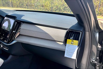 2027 Volvo XC90 B5 Plus