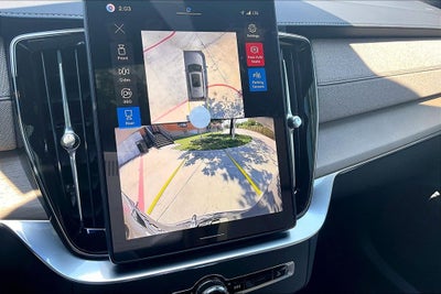 2027 Volvo XC90 B5 Plus
