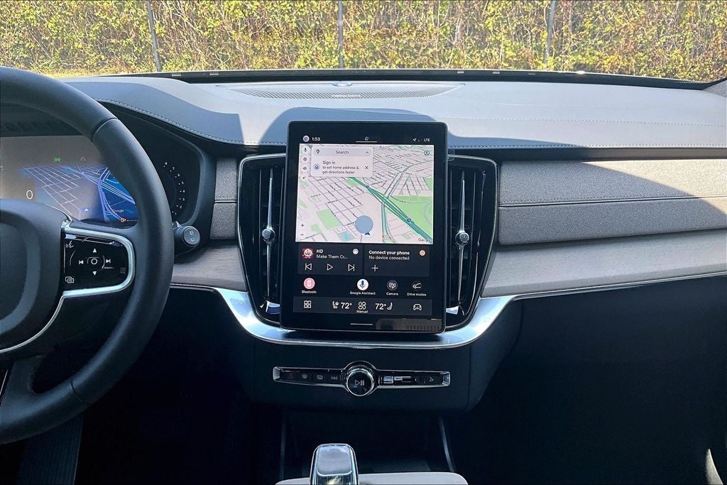 2027 Volvo XC90 B5 Plus