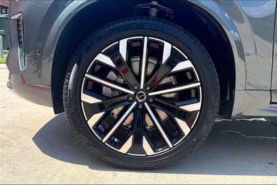 2027 Volvo XC90 B5 Plus