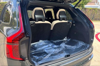 2027 Volvo XC90 B5 Plus