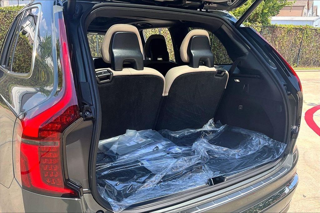 2027 Volvo XC90 B5 Plus
