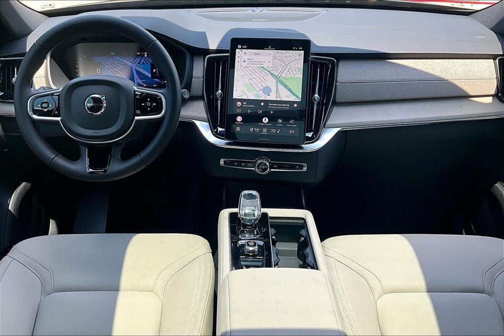 2027 Volvo XC90 B5 Plus