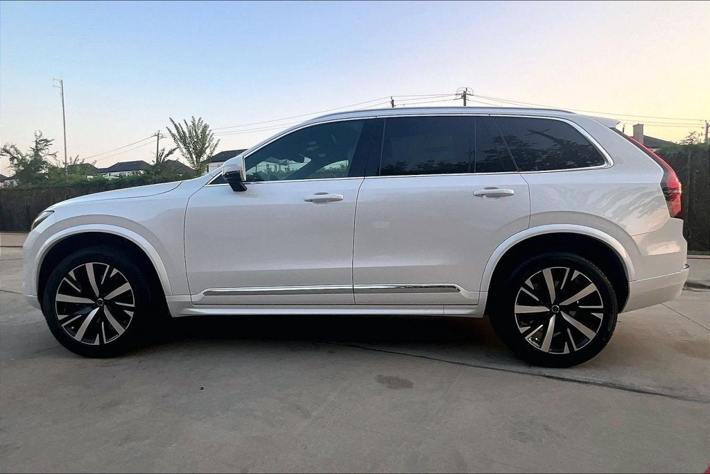 2027 Volvo XC90 B5 Core