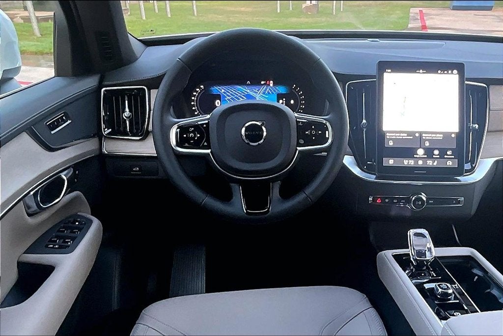 2027 Volvo XC90 B5 Core