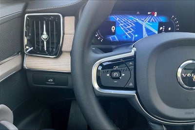 2027 Volvo XC90 B5 Core