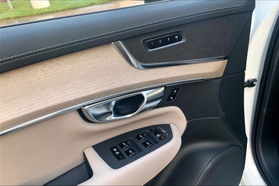 2027 Volvo XC90 B5 Core