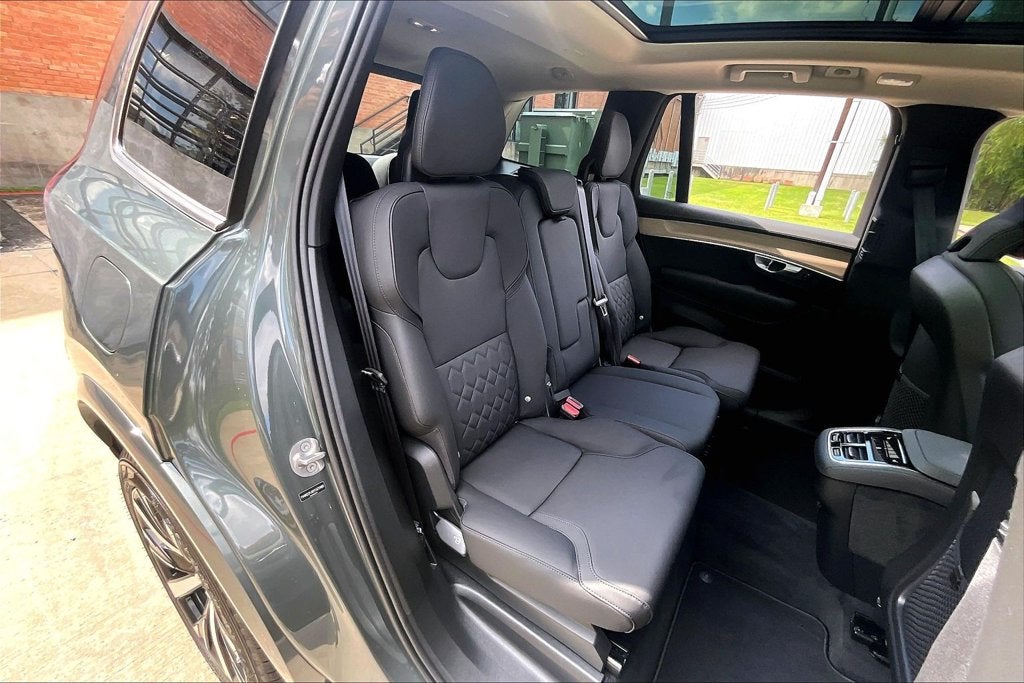 2027 Volvo XC90 B5 Core