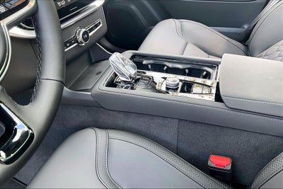 2027 Volvo XC90 B5 Core