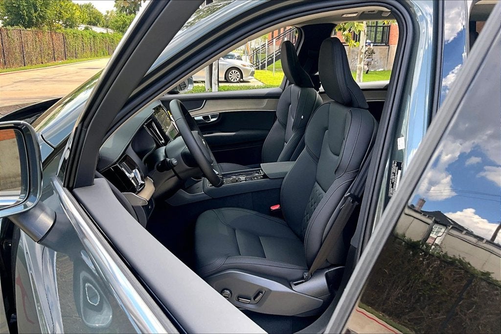 2027 Volvo XC90 B5 Core