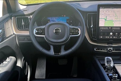 2027 Volvo XC60 B5 Plus