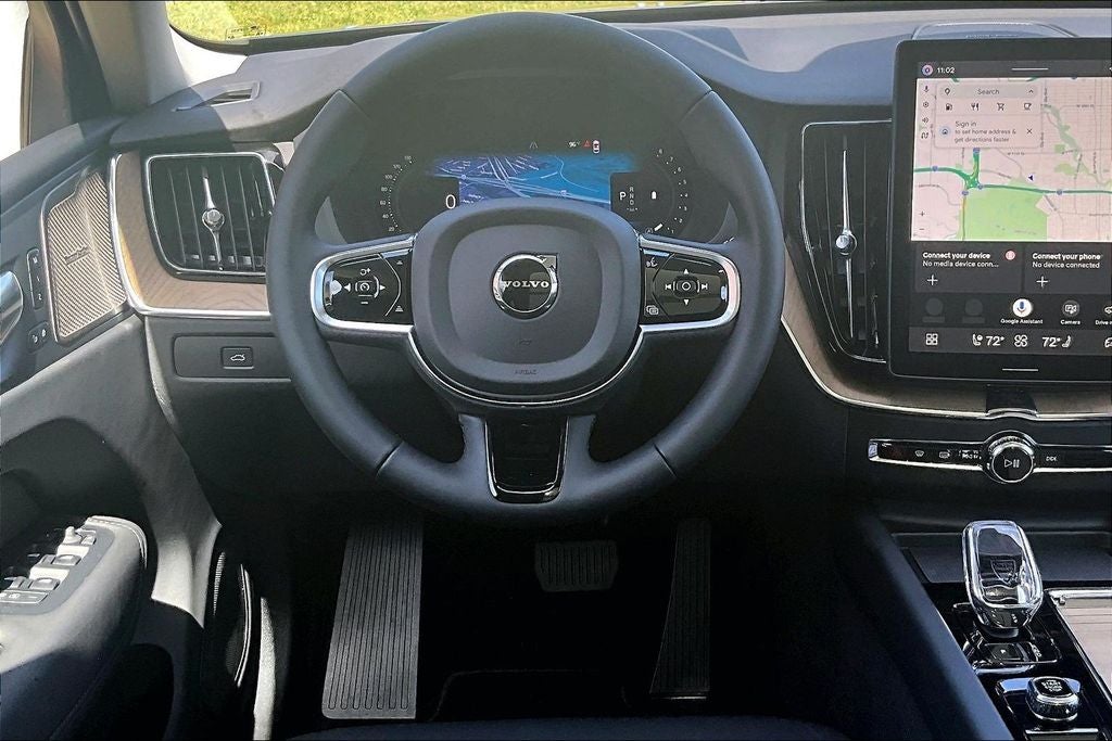 2027 Volvo XC60 B5 Plus