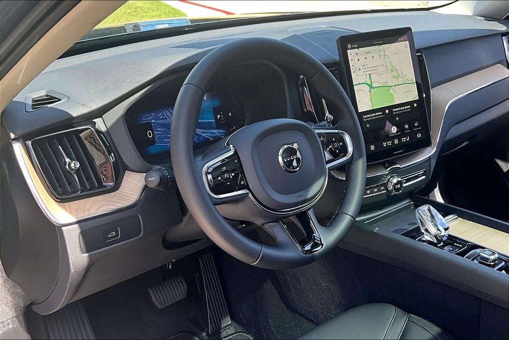 2027 Volvo XC60 B5 Plus