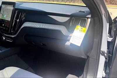 2027 Volvo XC60 B5 Plus
