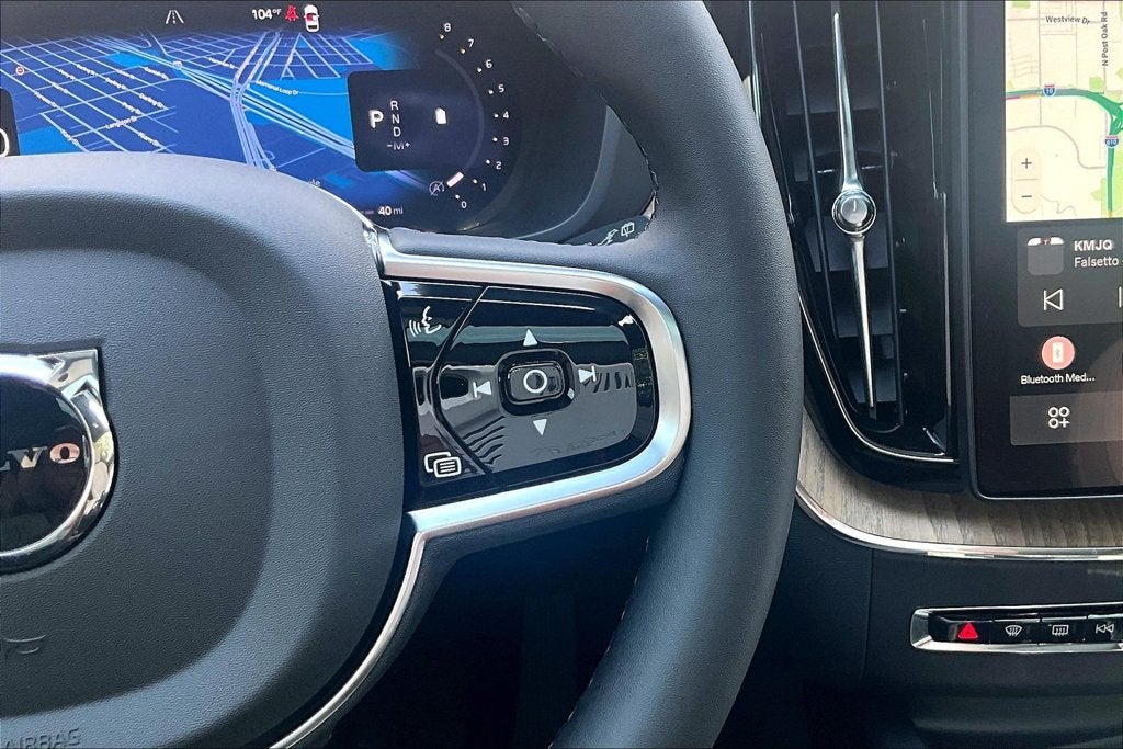 2027 Volvo XC60 B5 Plus