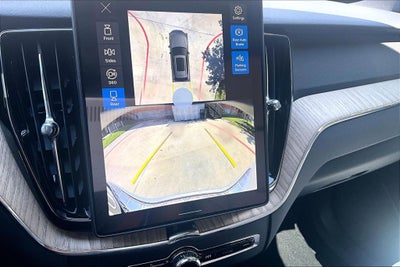 2027 Volvo XC60 B5 Plus