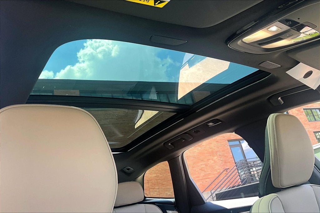 2027 Volvo XC60 B5 Plus