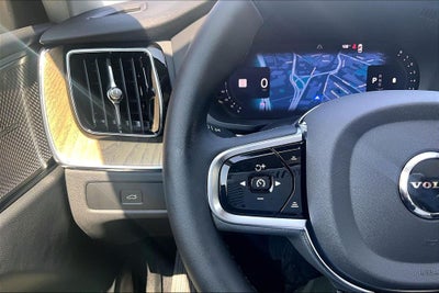 2027 Volvo XC60 B5 Plus