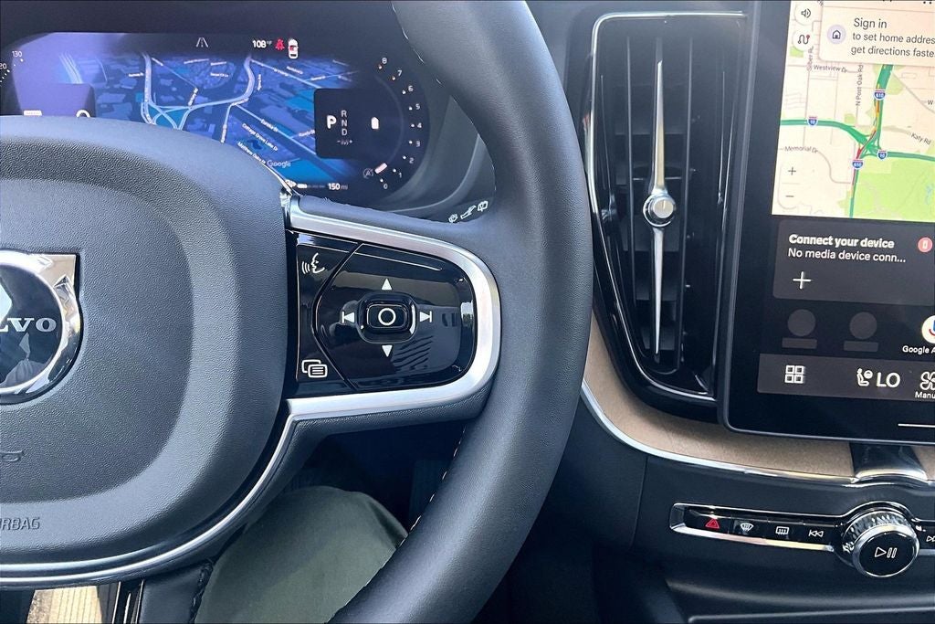 2027 Volvo XC60 B5 Plus