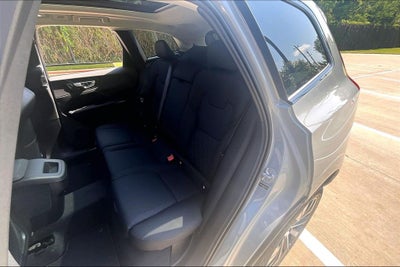 2027 Volvo XC60 B5 Plus