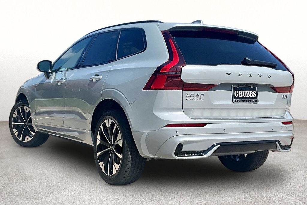 2027 Volvo XC60 B5 Plus
