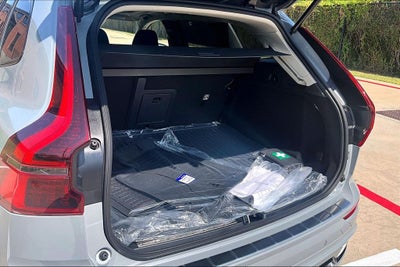 2027 Volvo XC60 B5 Plus