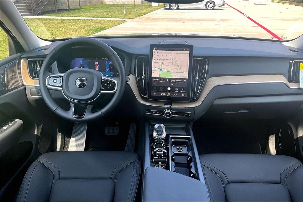 2027 Volvo XC60 B5 Plus