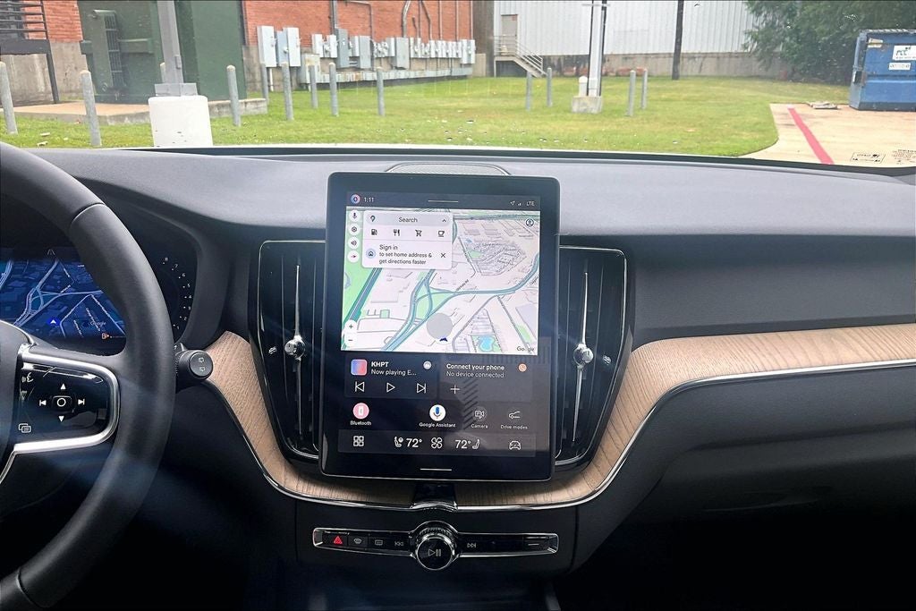 2027 Volvo XC60 B5 Plus