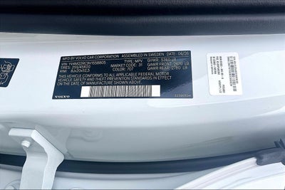 2027 Volvo XC60 B5 Plus