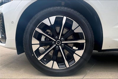 2027 Volvo XC60 B5 Plus