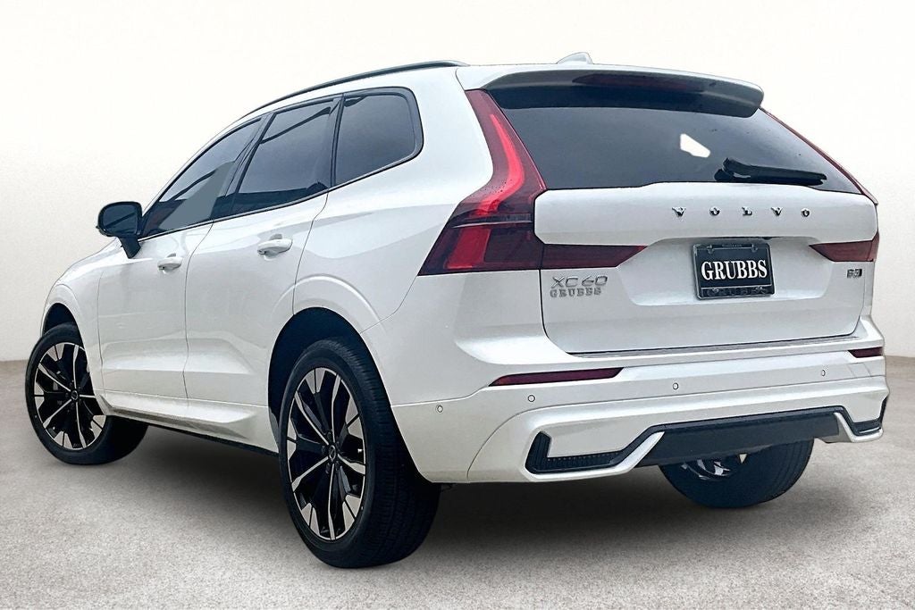 2027 Volvo XC60 B5 Plus