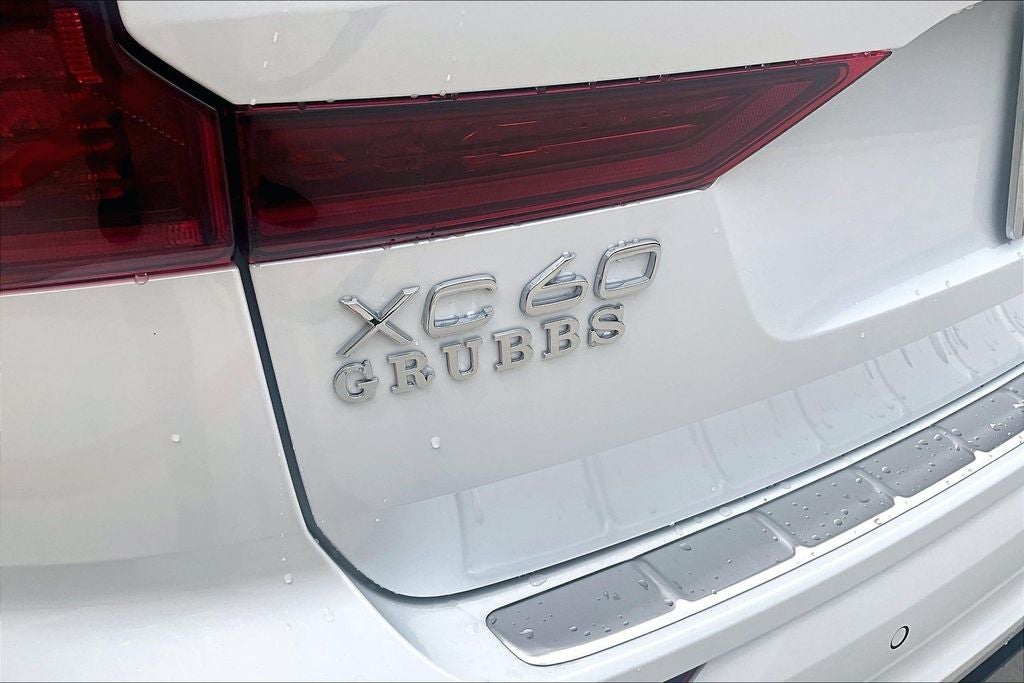 2027 Volvo XC60 B5 Plus