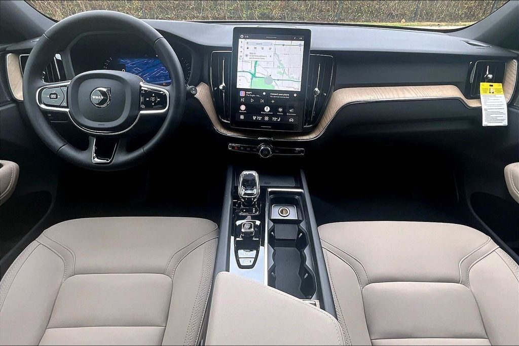 2027 Volvo XC60 B5 Plus