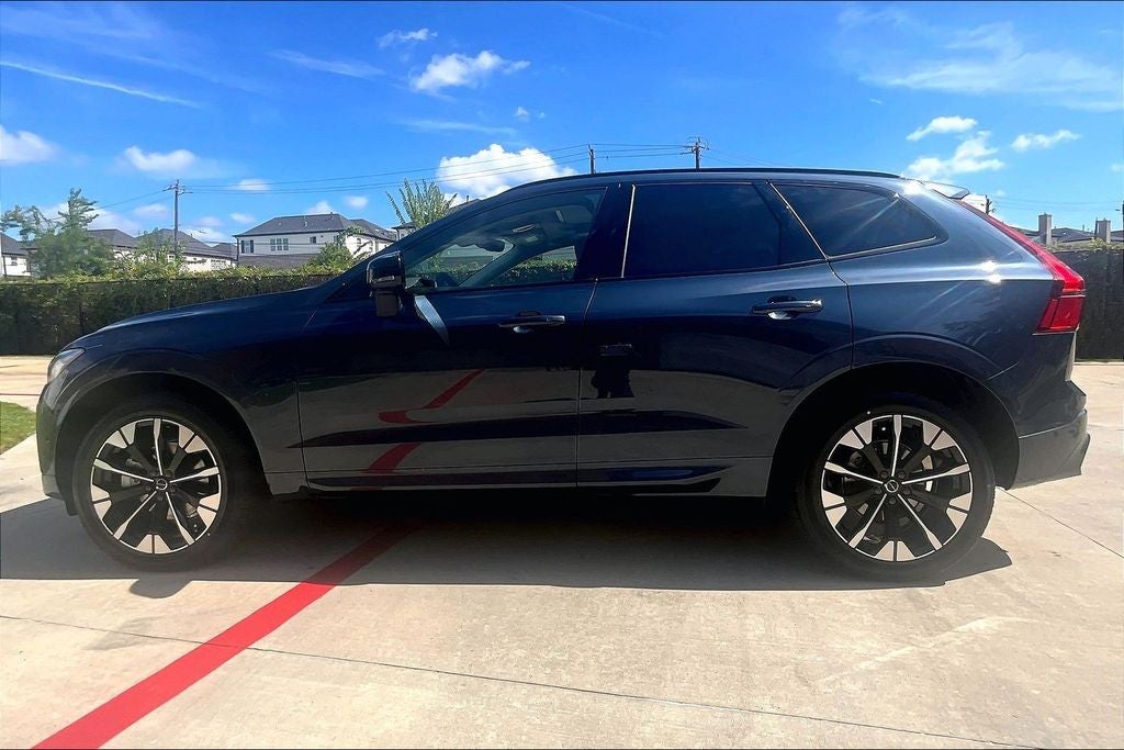 2027 Volvo XC60 B5 Plus