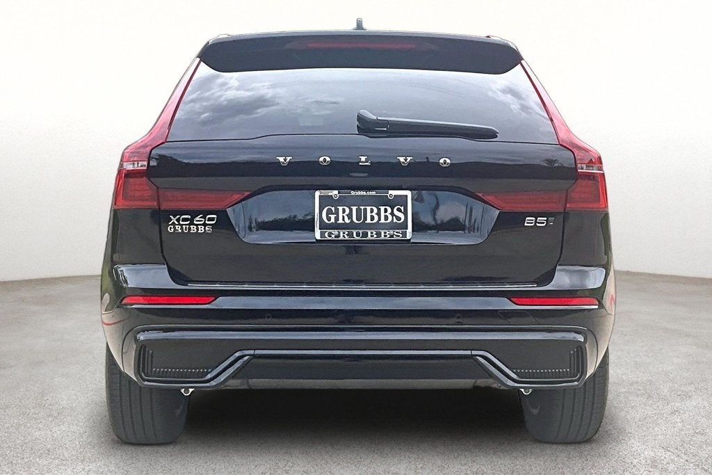 2027 Volvo XC60 B5 Core