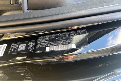 2027 Volvo XC60 B5 Ultra