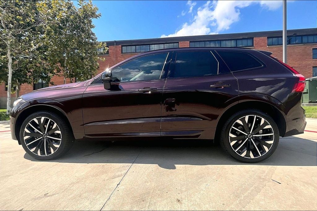2027 Volvo XC60 B5 Ultra