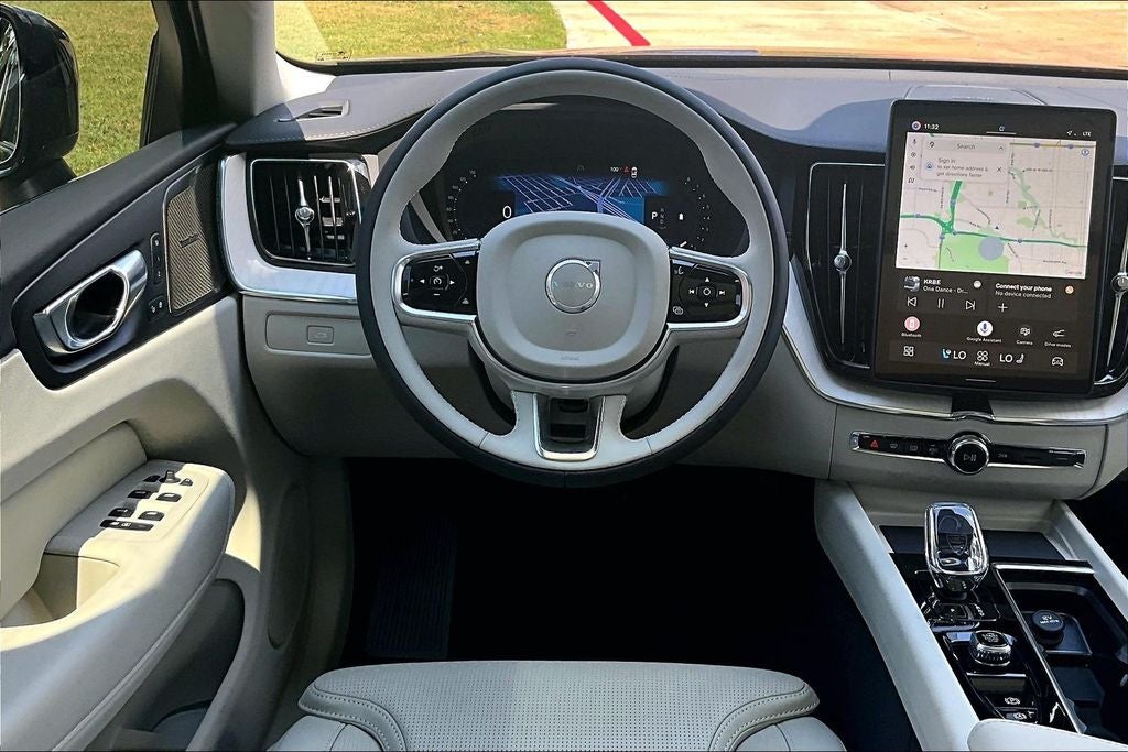 2027 Volvo XC60 B5 Ultra