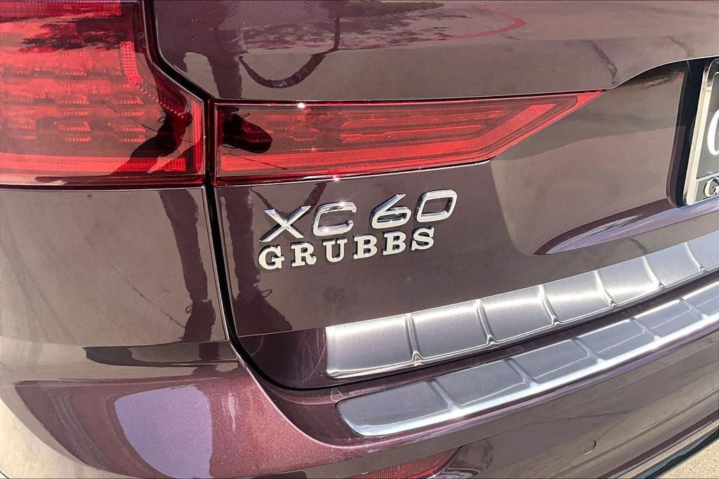 2027 Volvo XC60 B5 Ultra